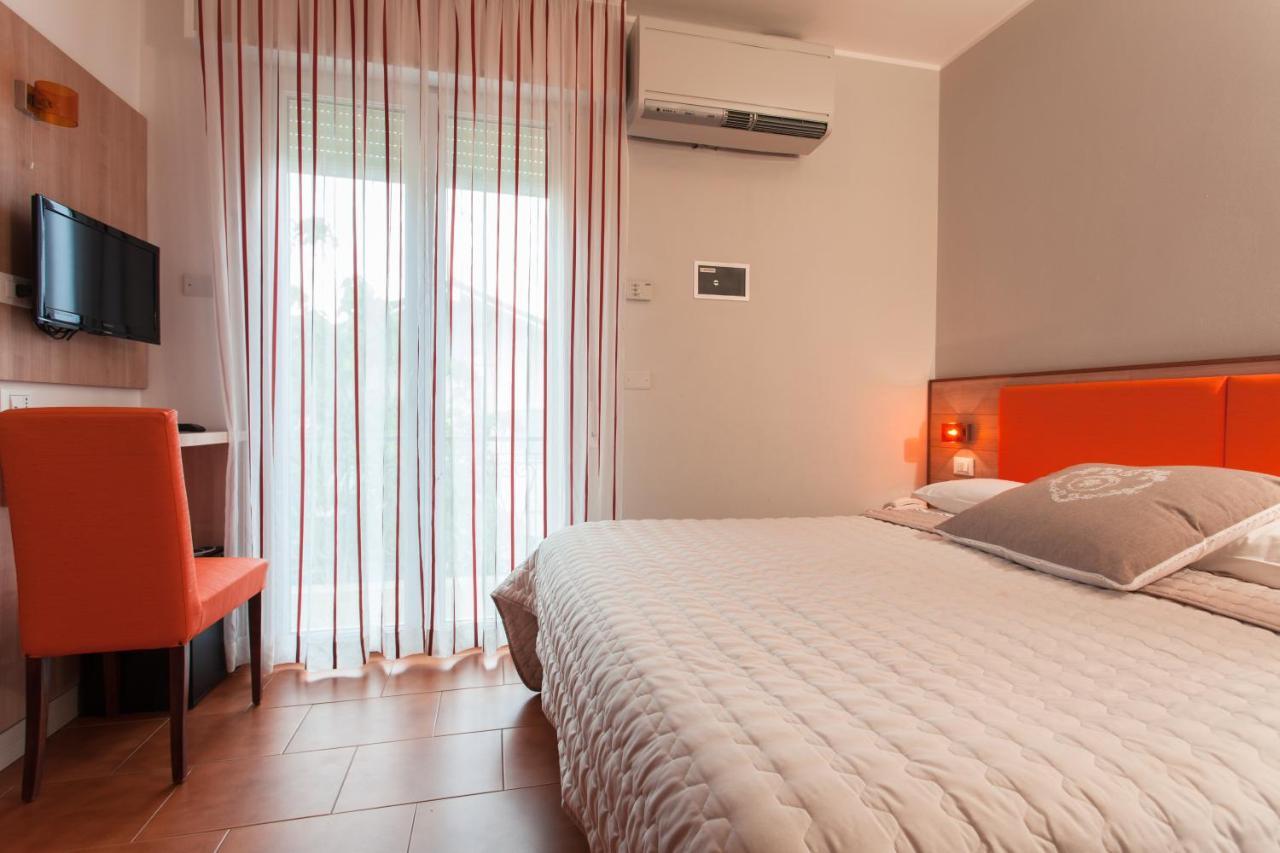 B&B Airone Cervia - Camere E Appartamenti Eksteriør billede