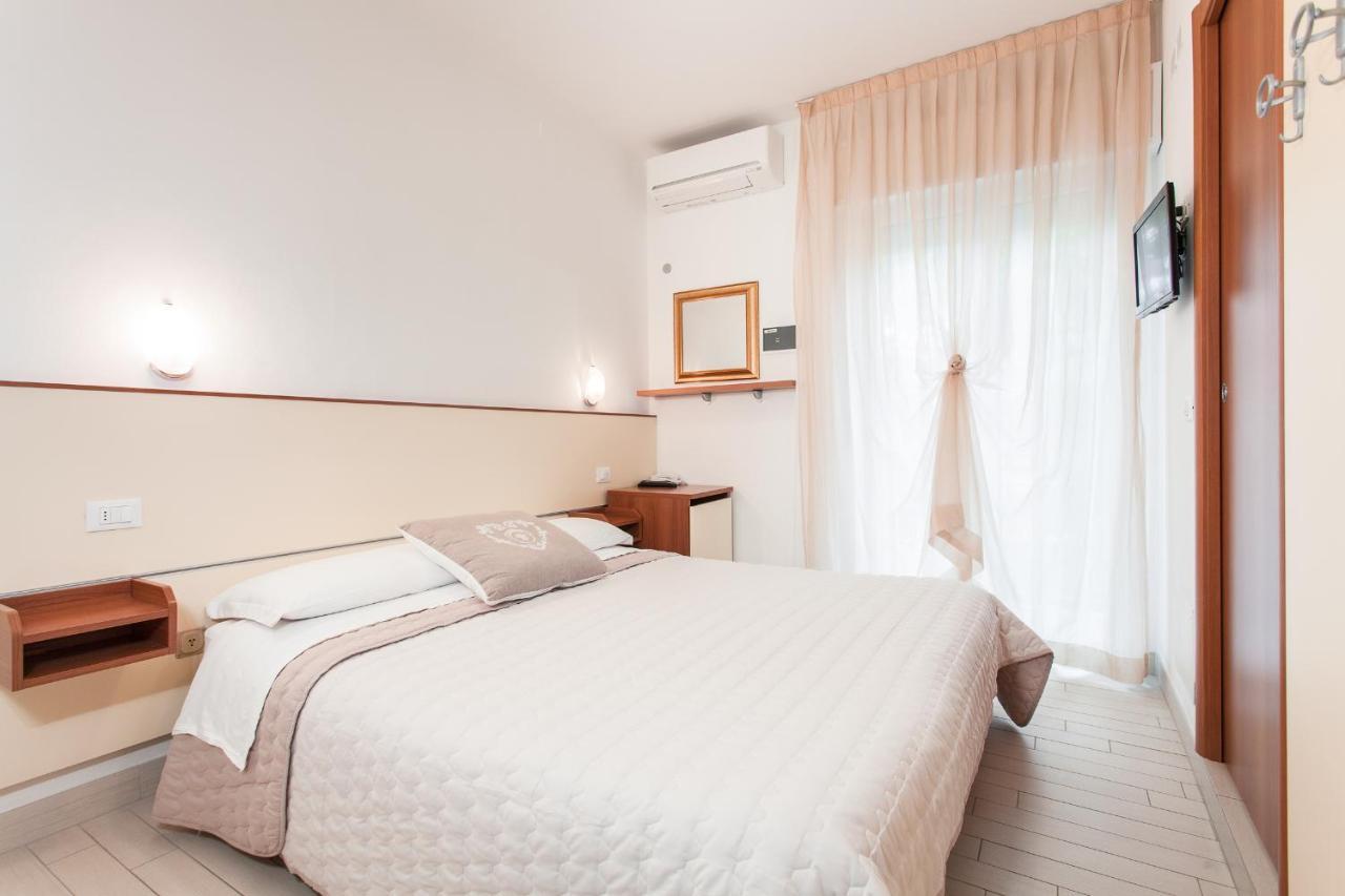 B&B Airone Cervia - Camere E Appartamenti Eksteriør billede