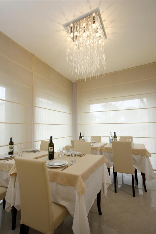 B&B Airone Cervia - Camere E Appartamenti Eksteriør billede
