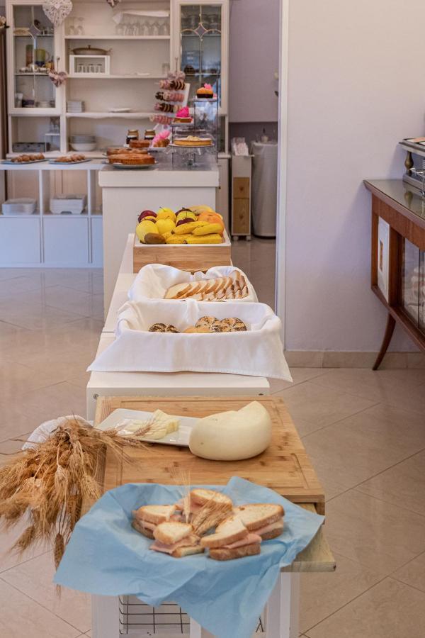 B&B Airone Cervia - Camere E Appartamenti Eksteriør billede
