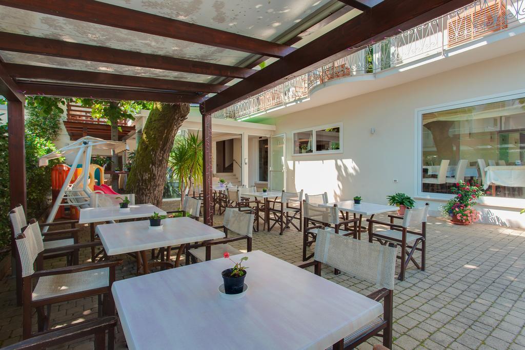 B&B Airone Cervia - Camere E Appartamenti Eksteriør billede